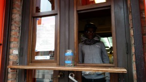 Brodo broth attendant